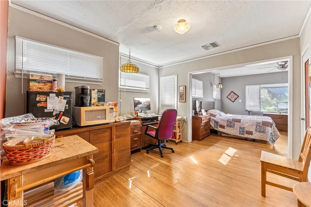 2042 Rome, Los Angeles, California 90065 home-pic-5